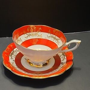 🫖Royal Standard fine Bone china teacup and saucer made in England. Red